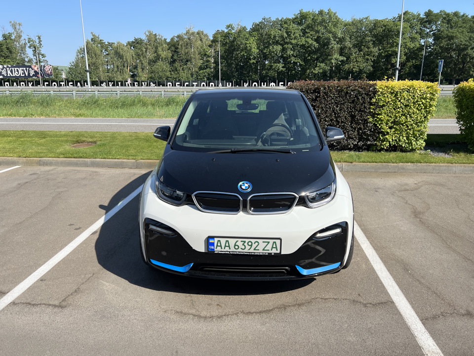 Підмінене авто BMW i3s 4