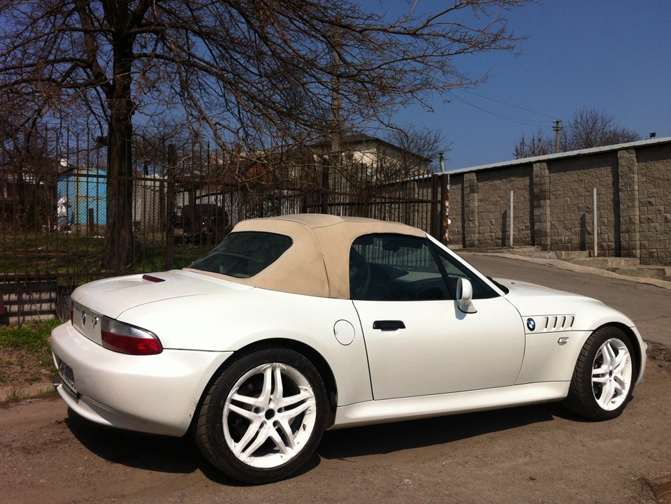 Приміряв MOMO Sport 2