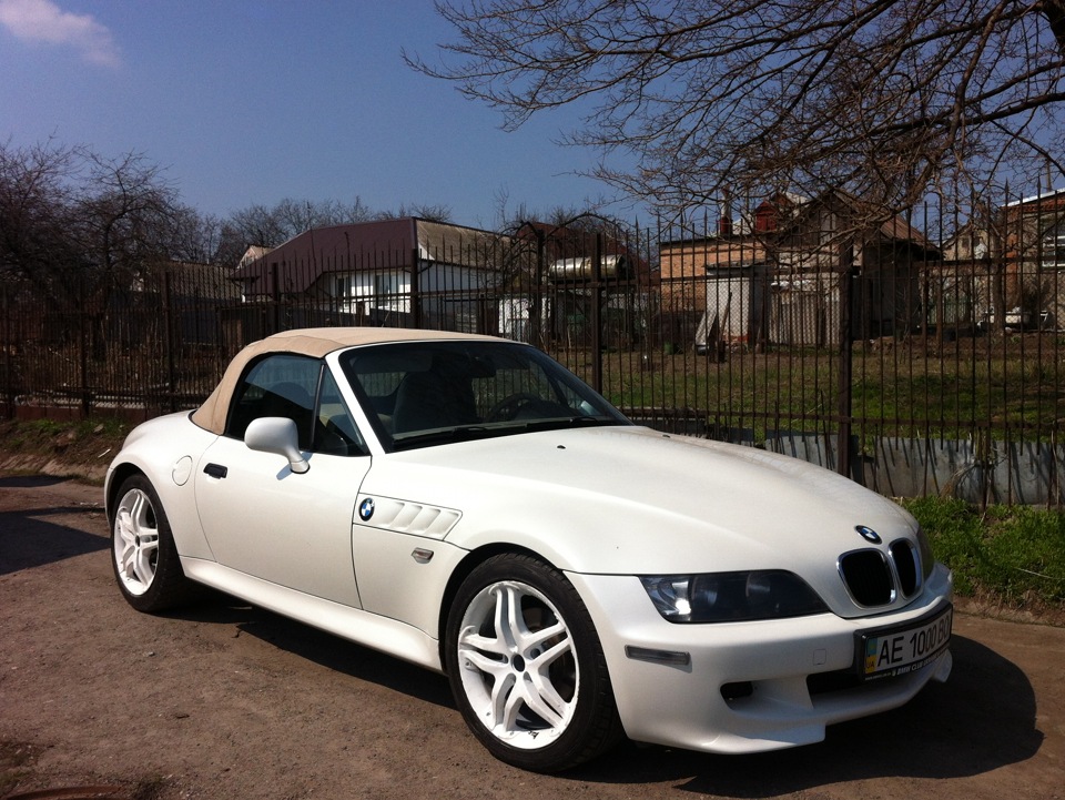 Приміряв MOMO Sport 1