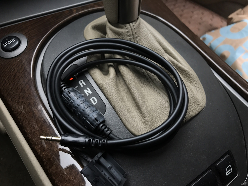 BMW Z4 Jet Black AUX Bluetooth 3