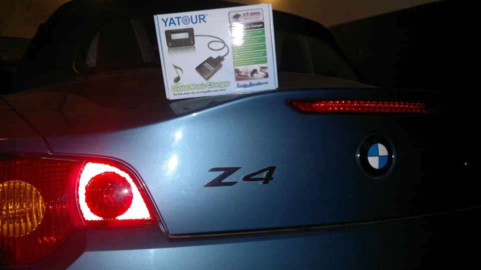 Установка USB, AUX, SD адаптера Yatour YT-M06 1