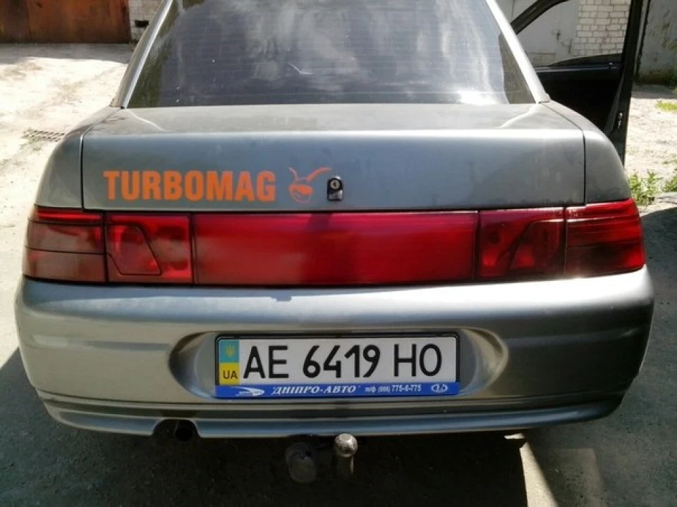 Задні фари в червоний