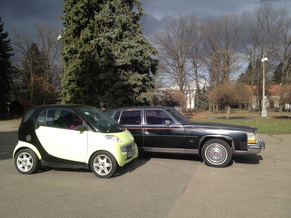 Cadillac vs Smart 4