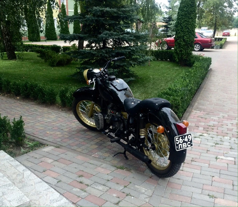 Молодший брат