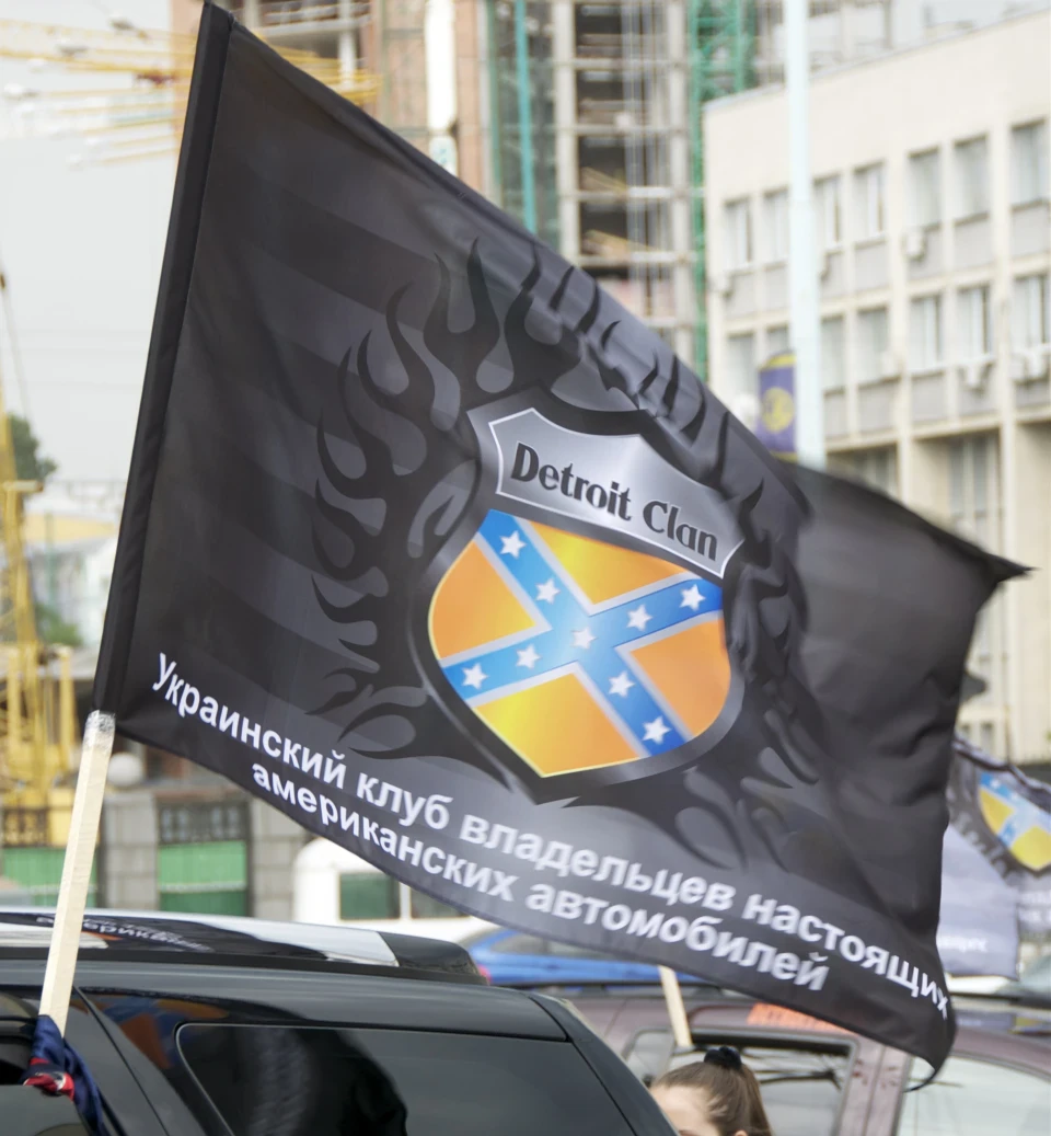 Cadillac Escalade Слонік на святкуванні Дня Народження клубу Detroit Clan!