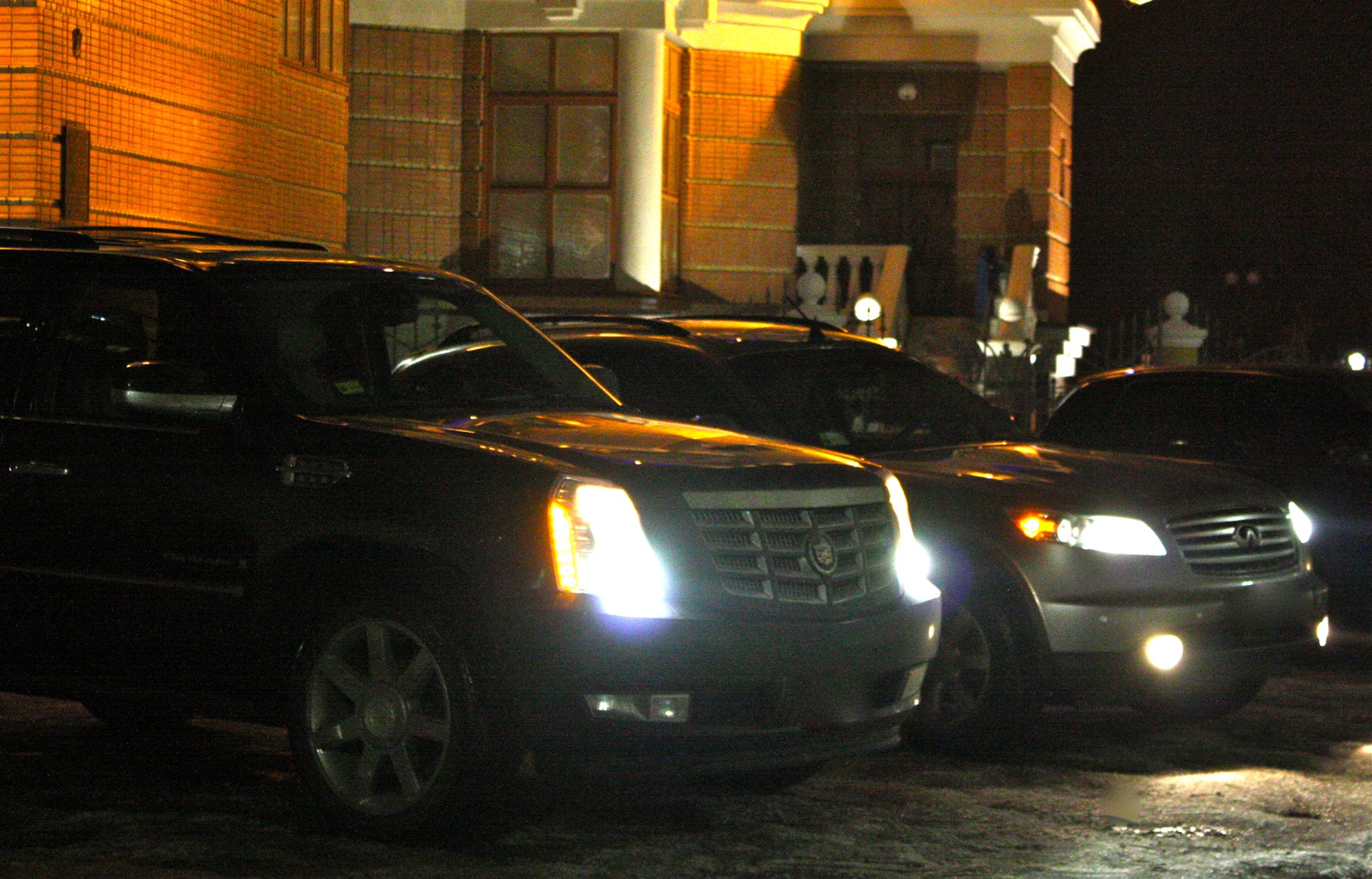 Зустріч Cadillac Escalade Слоніка з Infiniti FX Фенечкою 5