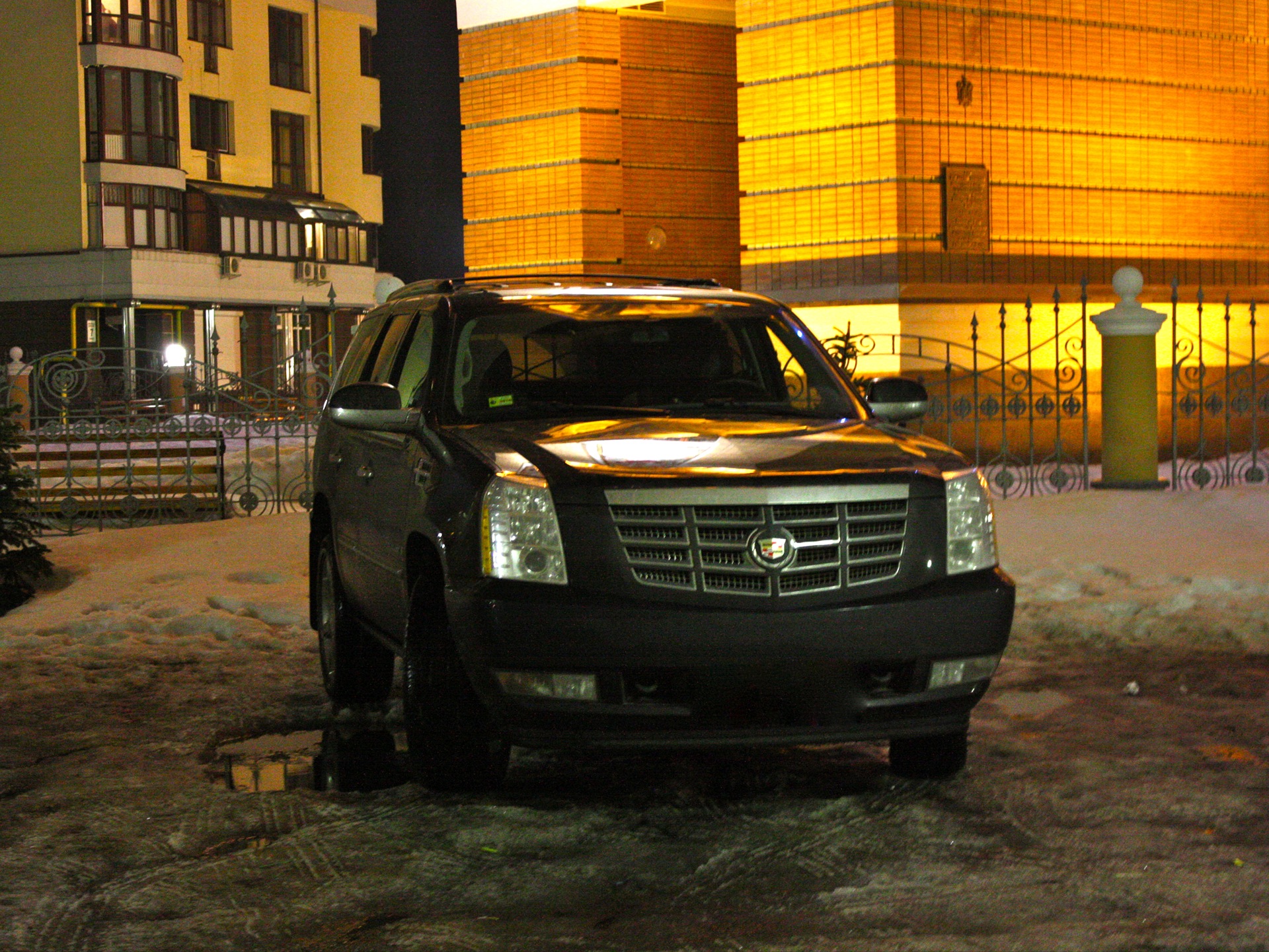 Зустріч Cadillac Escalade Слоніка з Infiniti FX Фенечкою 2