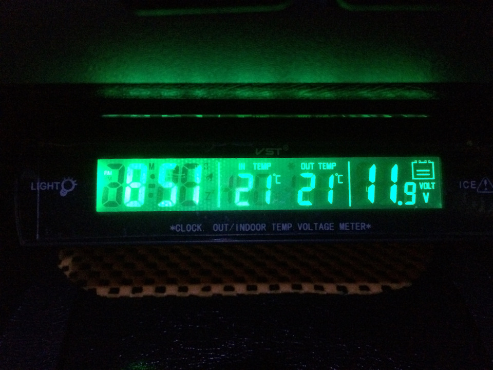 Корисна штука Годинник-термометр VST-7013V 3
