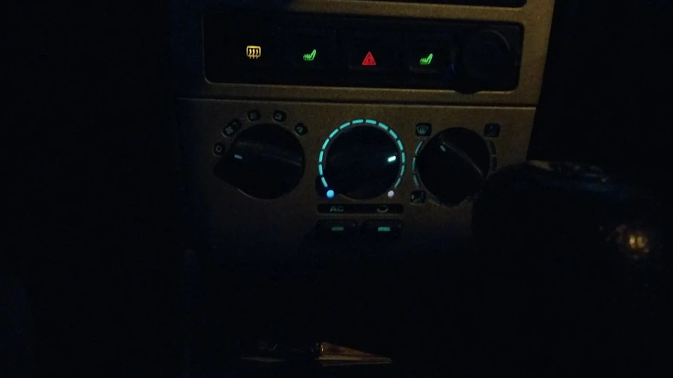 Заміна лампочки підсвічування регуляторів печі та обдування, ч.1