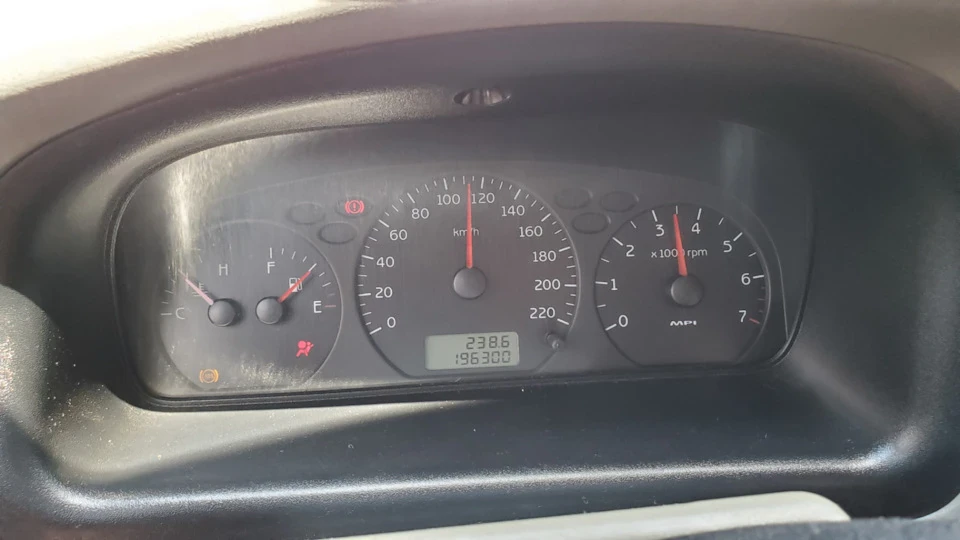 Розкажіть у кого скільки обертів двигуна на швидкості 110-120 км/год?
