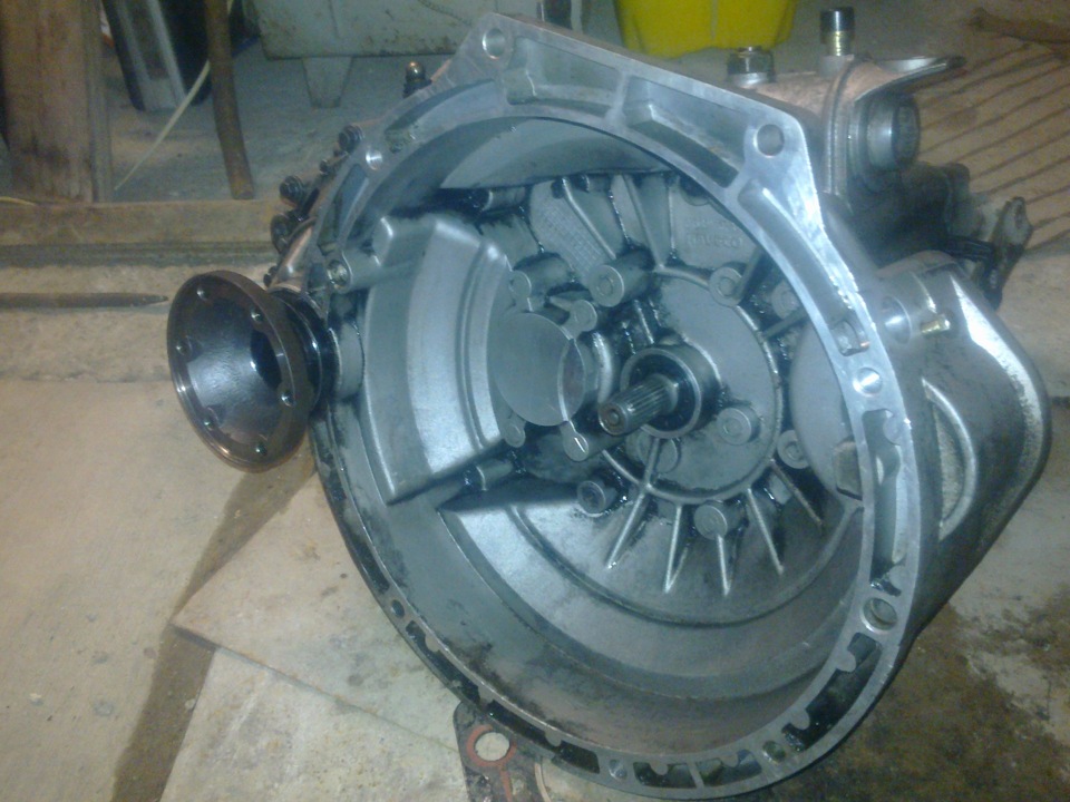 Коробка від Volkswagen 3