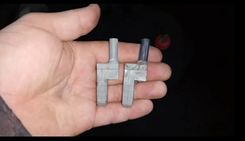 CHERY AMULET напрямні задньої полиці міняти чи ні якщо зламалося 1