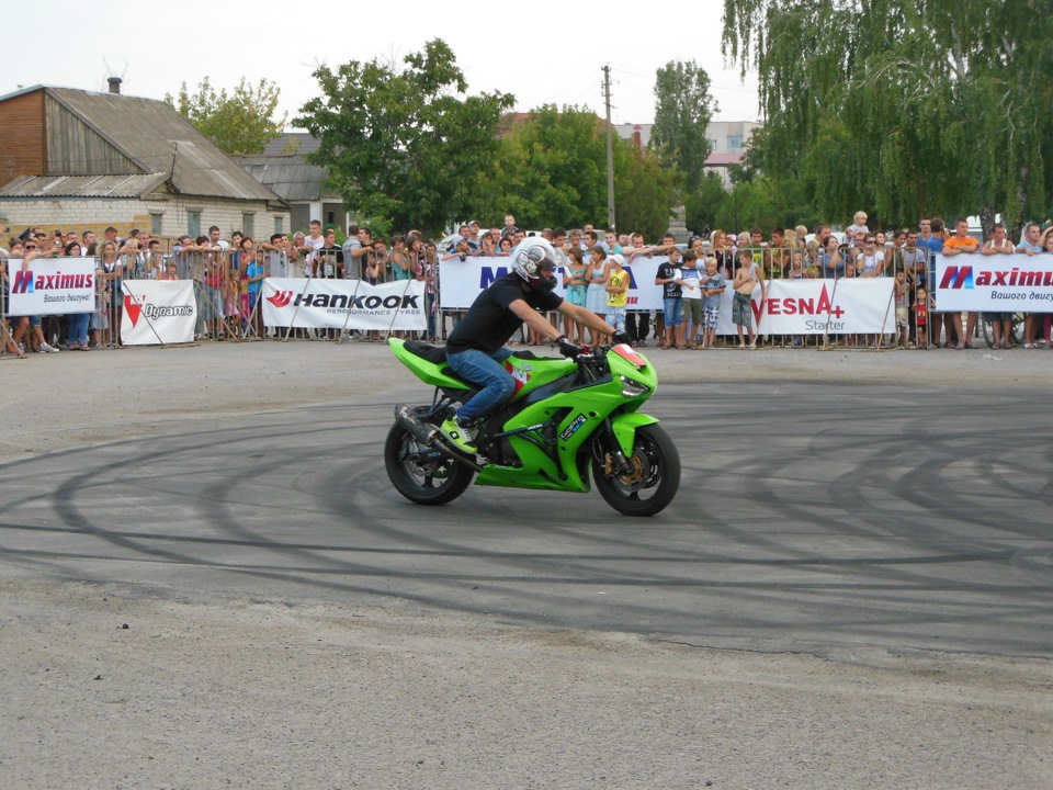 Road Show Tour 4