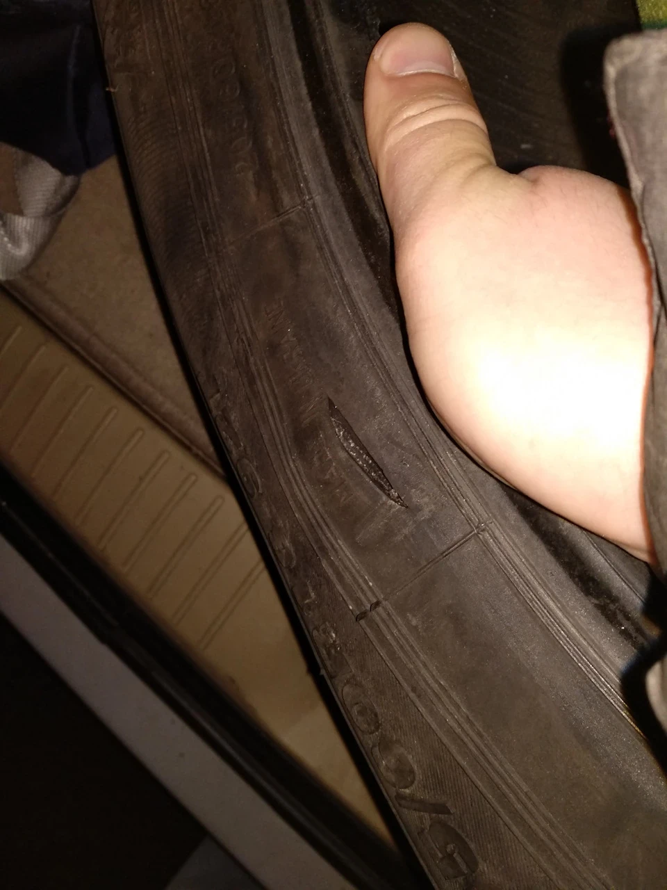 Враження від англоукраїнської гуми