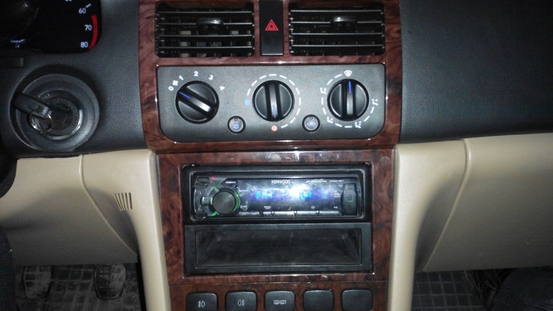Kenwood KMM-157 2