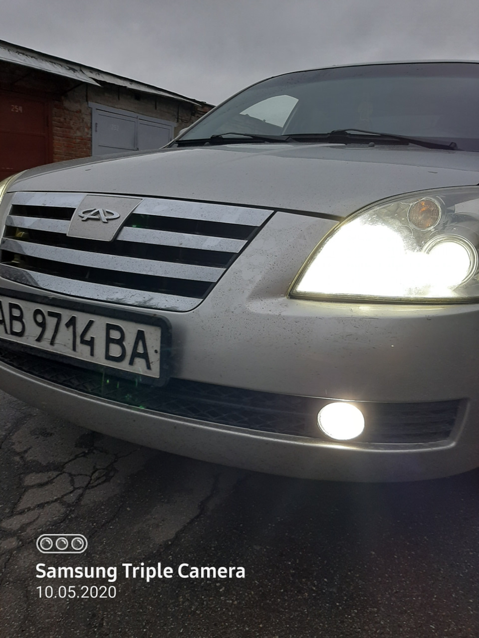 Льод у фари 5