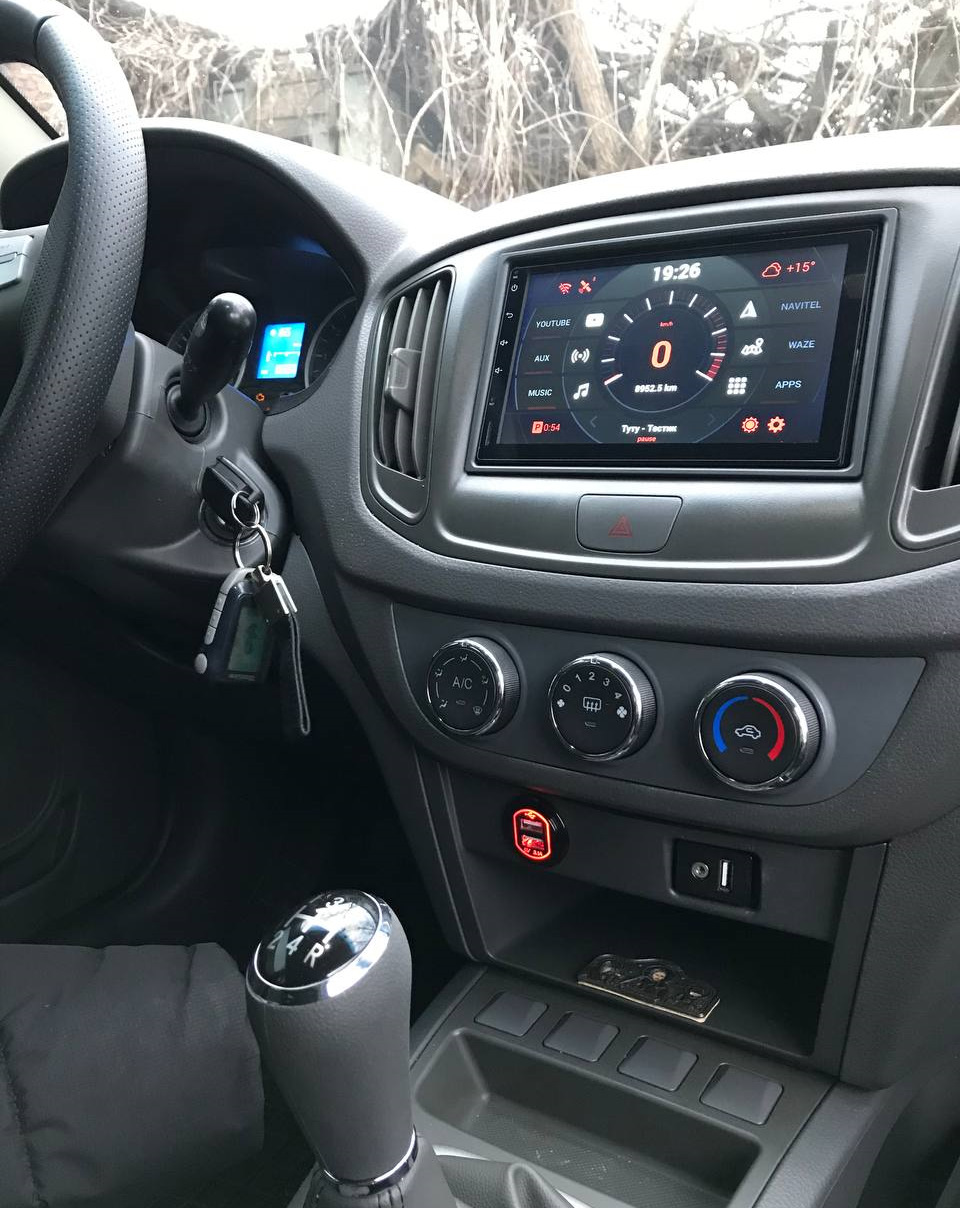 Встановлення розетки в багажник, заміна прикурювача в салоні USB зарядне. 2