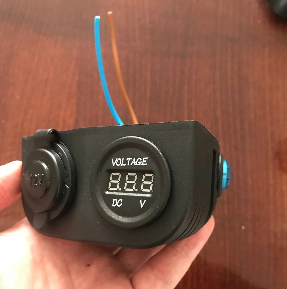 Встановлення розетки в багажник, заміна прикурювача в салоні USB зарядне.