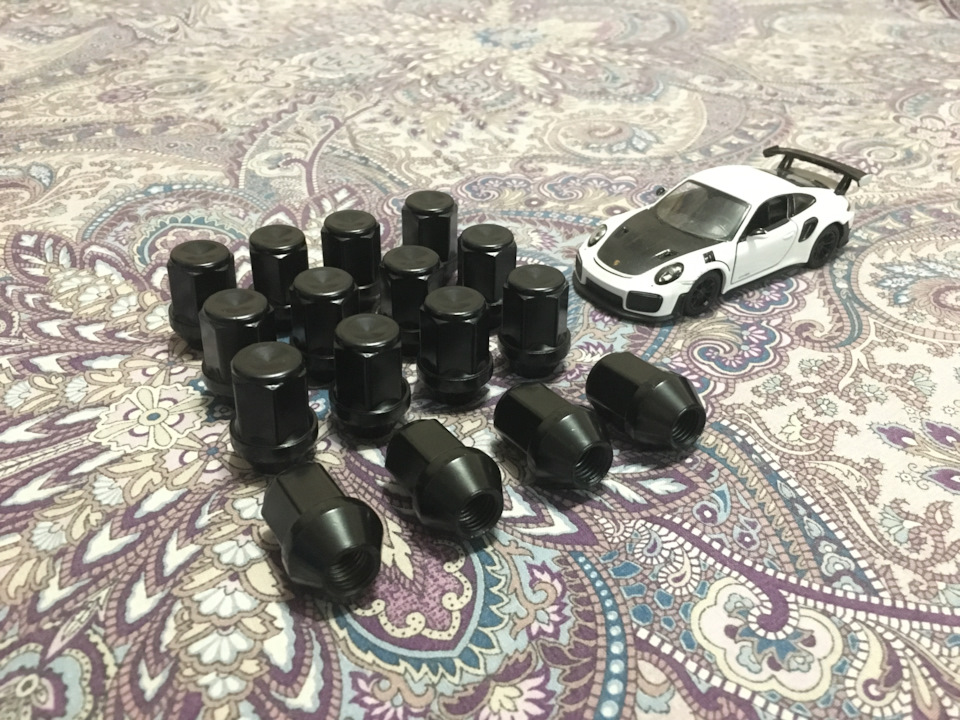 Гайки на колеса Black Edition (Італія). 🔩 3