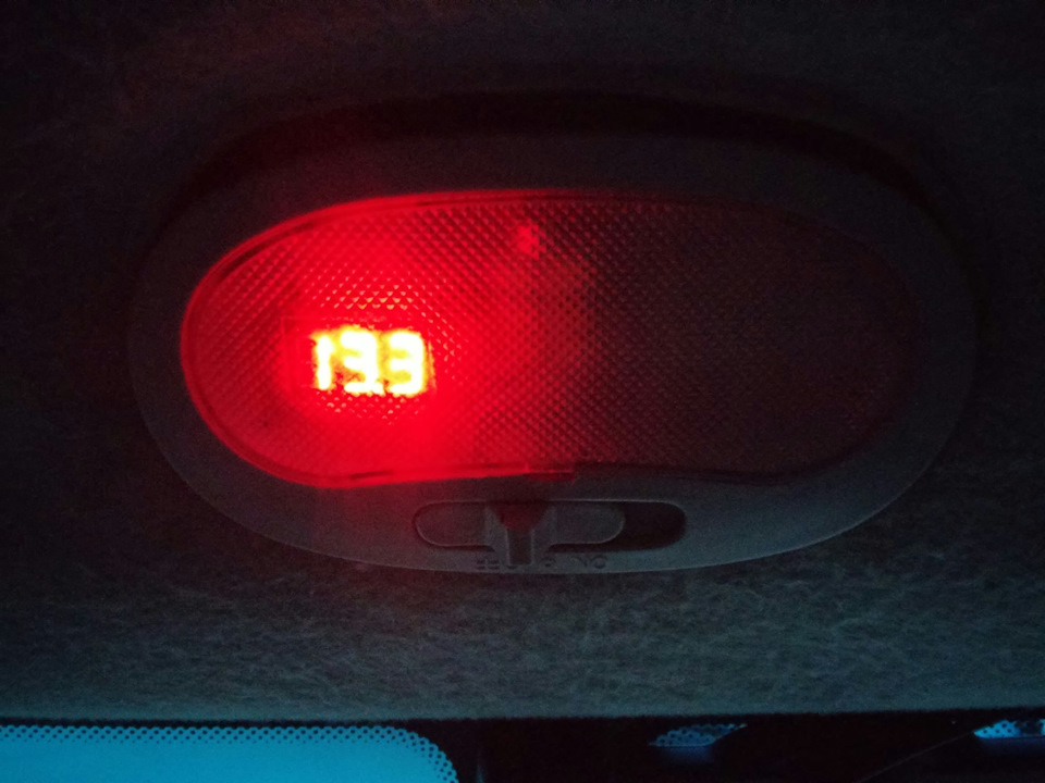 Вольтметр та підсвічування номера 2