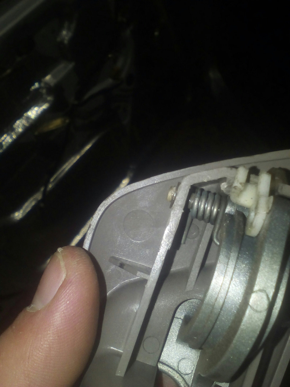 Ремонт внутренней ручки 2