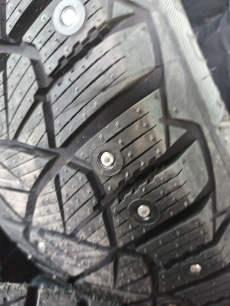 нелегкі пошуки шипування цього сезону. Проба пера GOODYEAR ULTRAGRIP 600 185/65 R14 86T ШИП. Нові аксесуари) 2