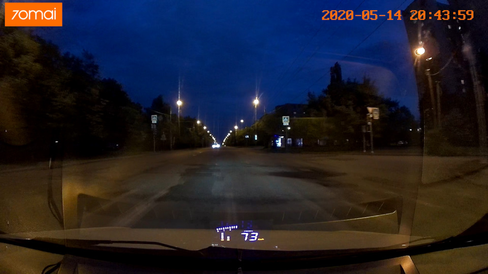 2020.05.12 Проекційний дисплей на лобове - head up display (HUD) 3
