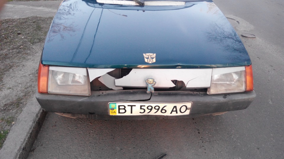 Потрібен передній бампер і грати на Таврію 1