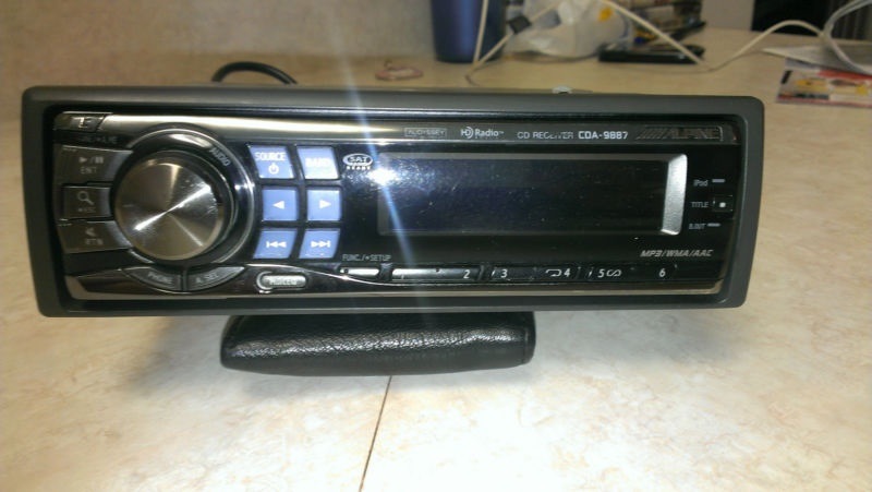 Alpine CDA-9887R 2