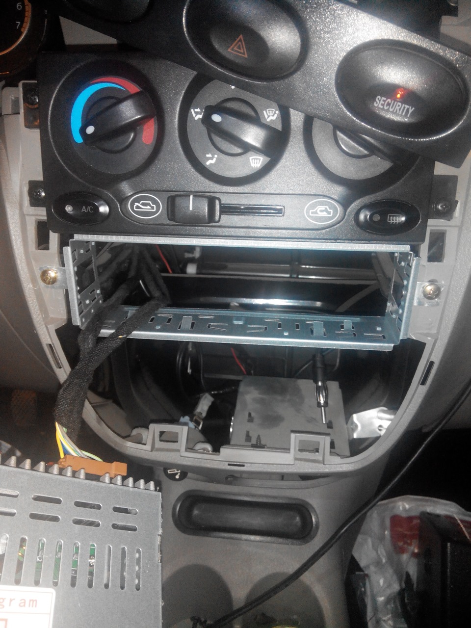 Заміна магнітоли 4