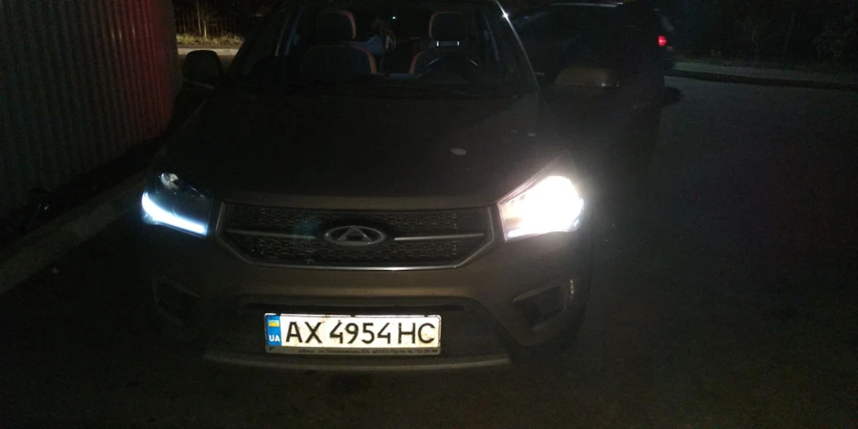 Заміна ламп фар