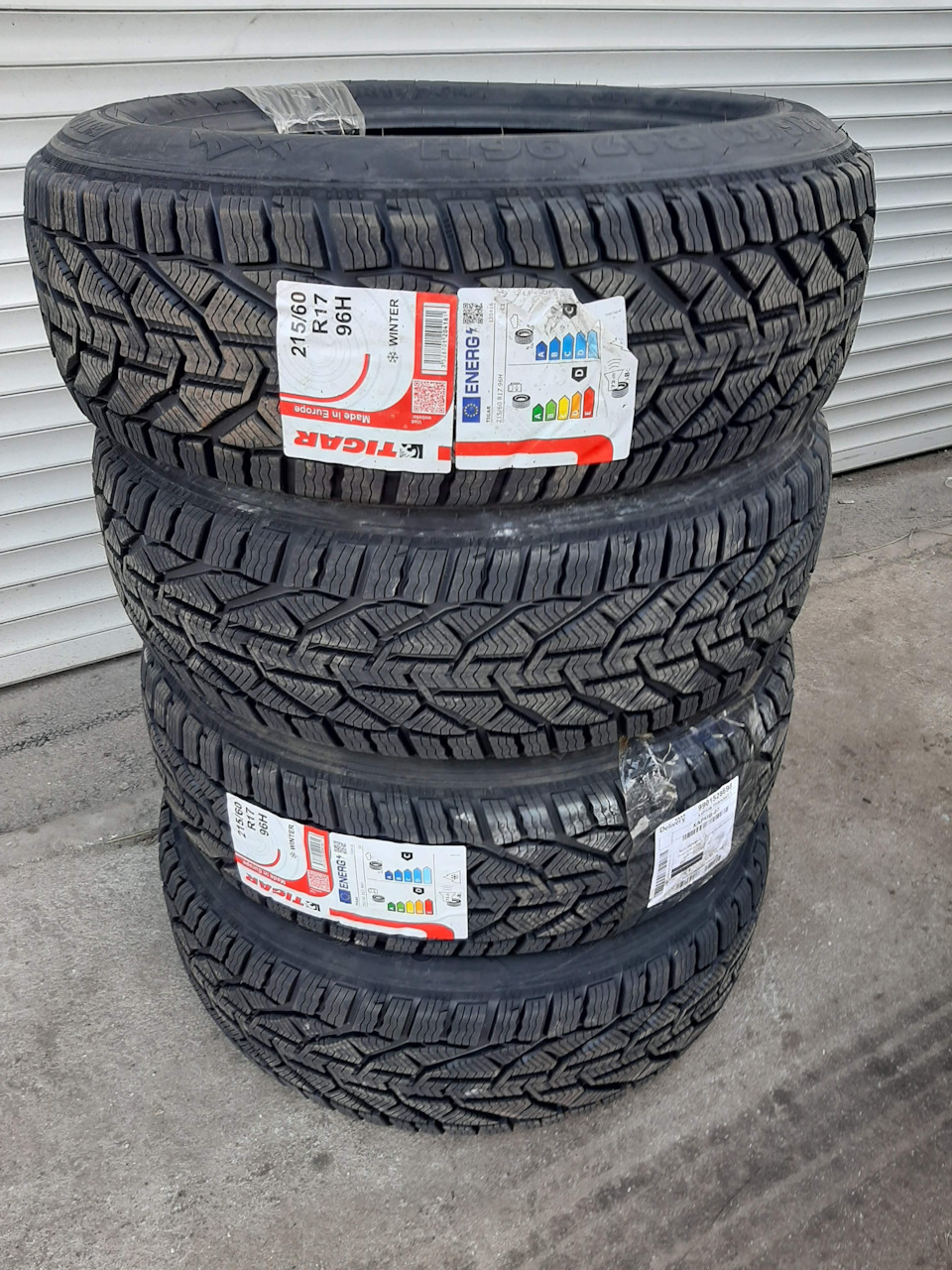Перший шиномонтаж - зимові шини TIGAR WINTER 215/60R17 96H 4
