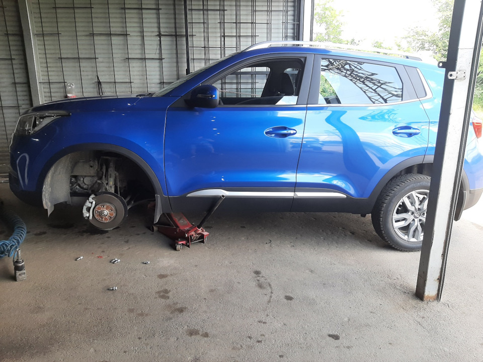 Зміна зимових шин на літні 2