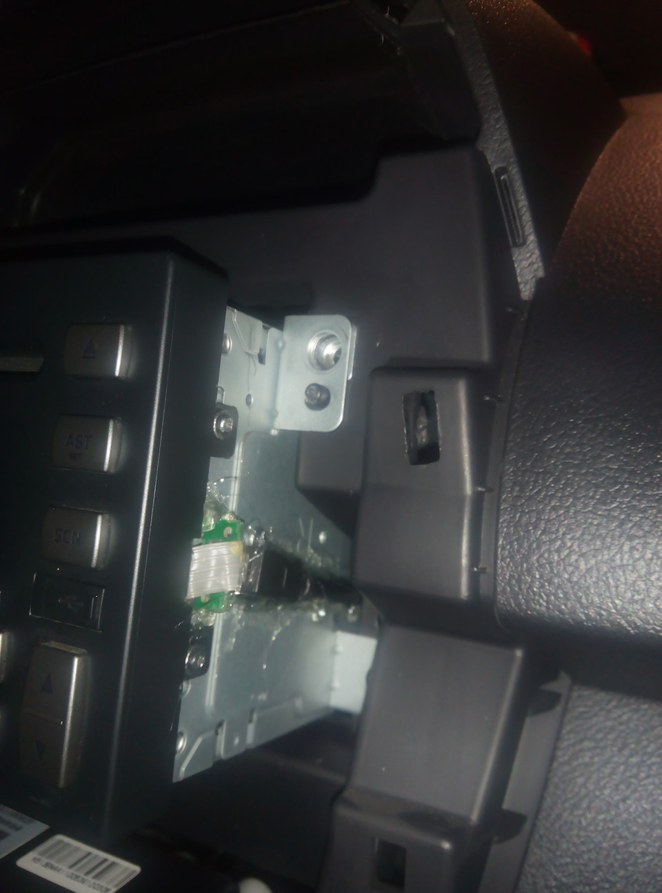 Виведення USB в бардачок. 3