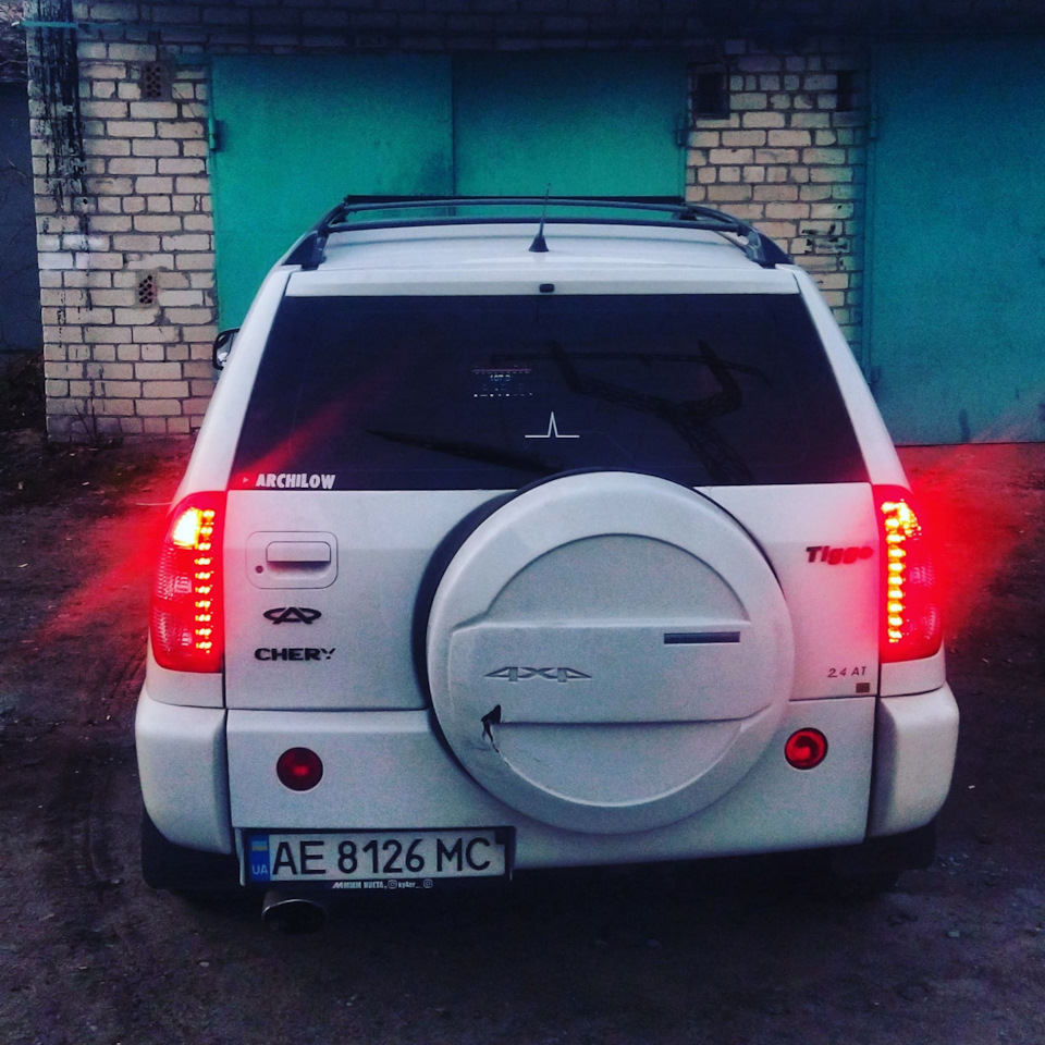 Ліхтарі tiggo fl 1