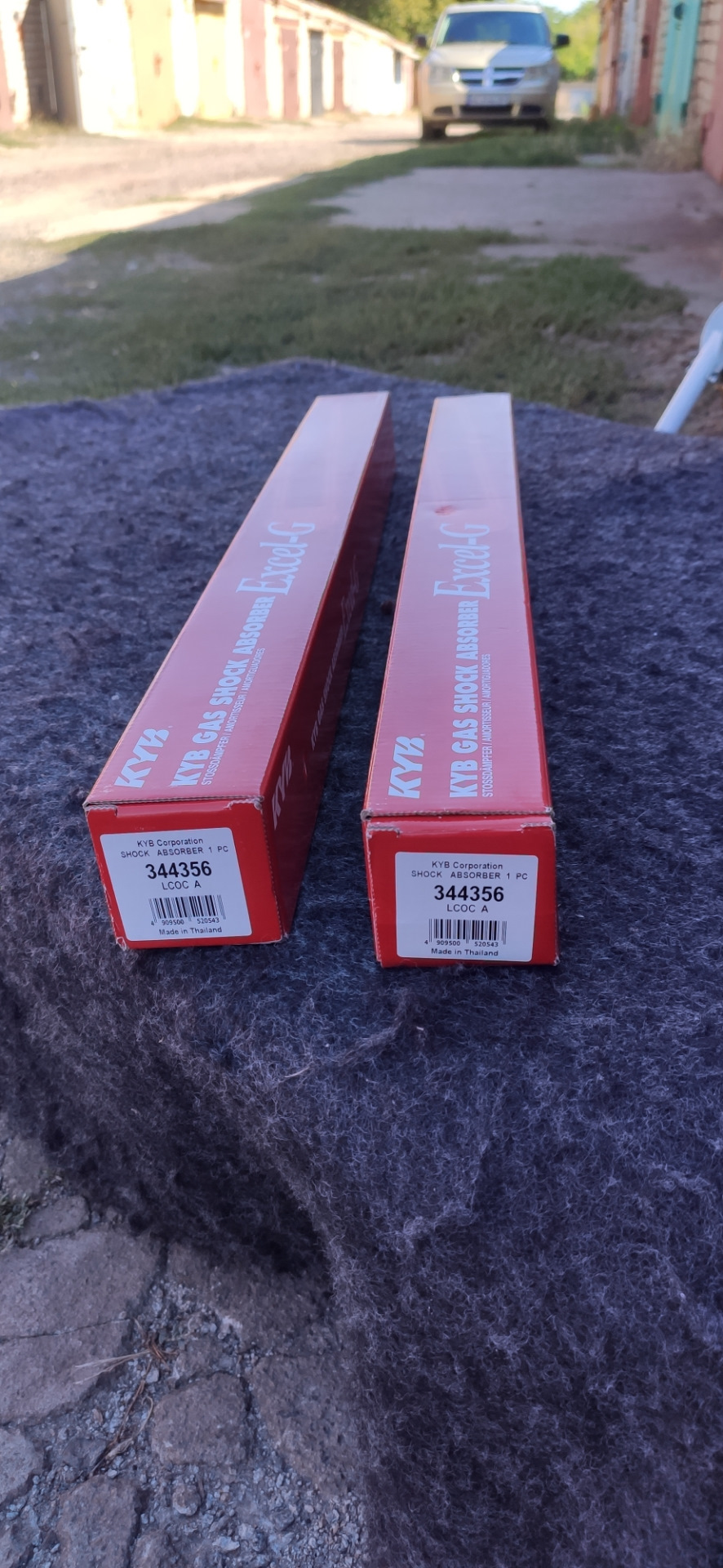 Амортизатори KYB 344356 2