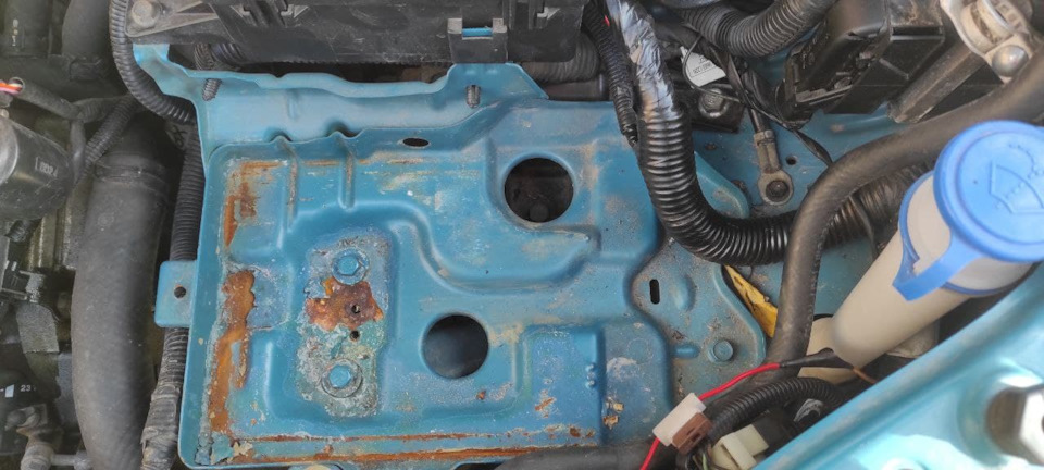 Килимок під АКБ на Chevrolet Aveo/Шевроле Авео 2