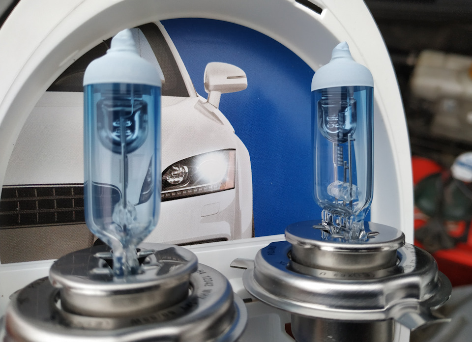 Лампи головного світла Philips White Vision H4 3