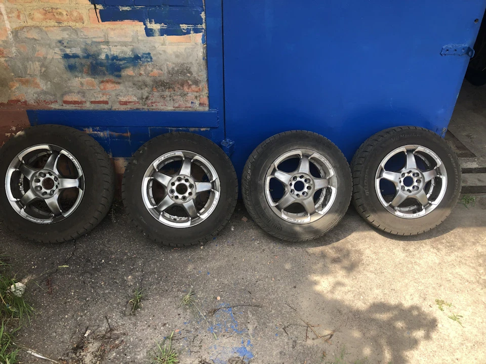 Продав зимові диски