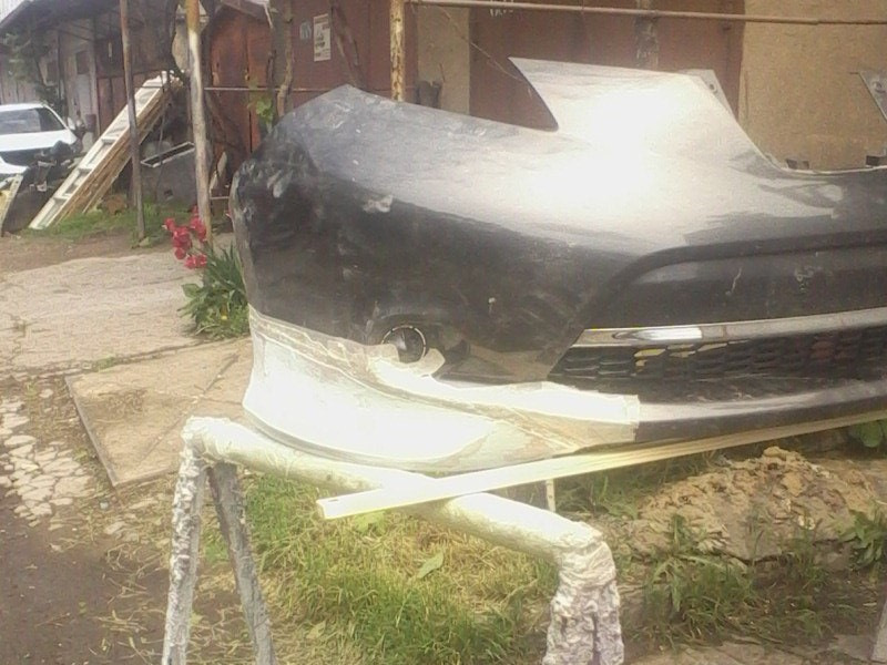 Ікла Nissan Leaf 2