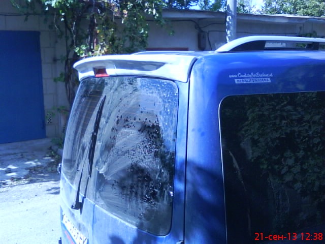 Спойлер (розпашування) Volkswagen Caddy 4