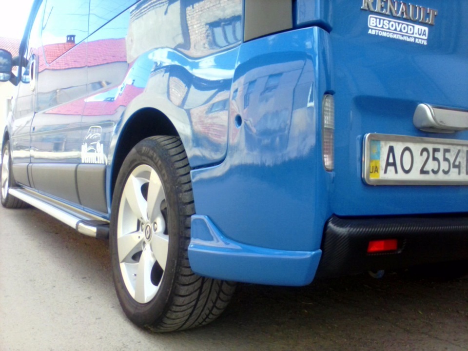 Задні накладки для vivaro-trafic-primastar 4
