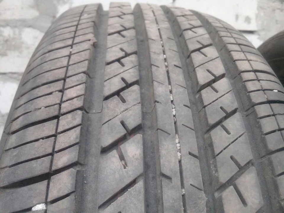 Продам літню гуму KUMHO 185\65\15