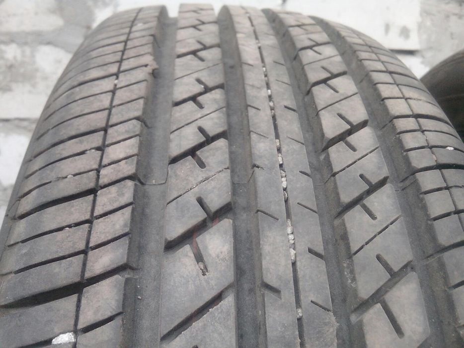Продам літню гуму KUMHO 185\65\15 1