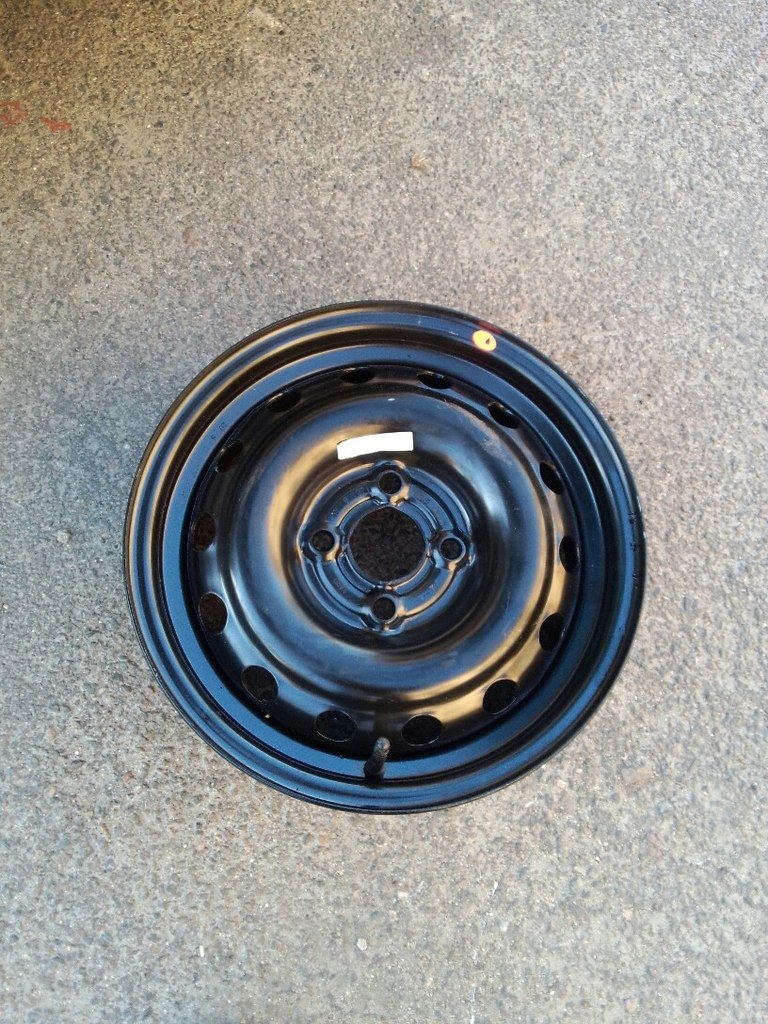 Продам диск 4х100 r14 GM 1