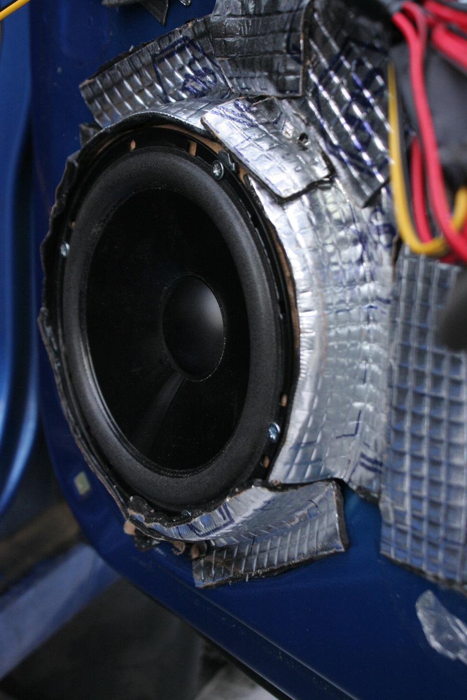 55. Подіуми та встановлення JBL CS-6C 3