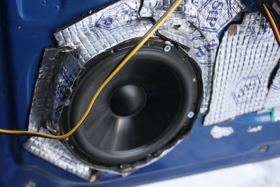 55. Подіуми та встановлення JBL CS-6C 4