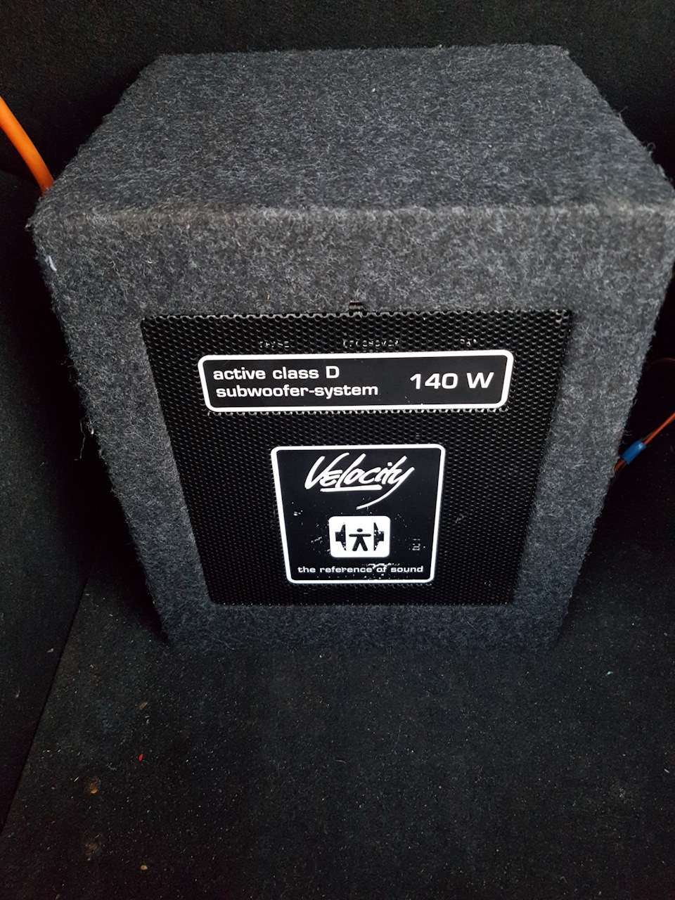 Поставив активний саб Blaupunkt Velocity vrb 8a 1