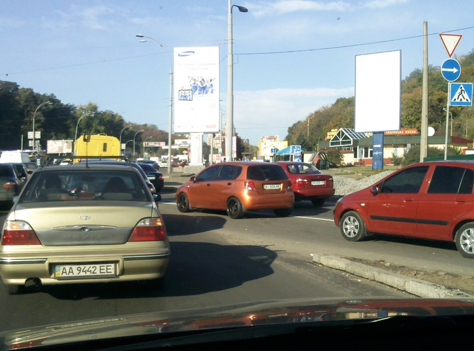 У русі 2
