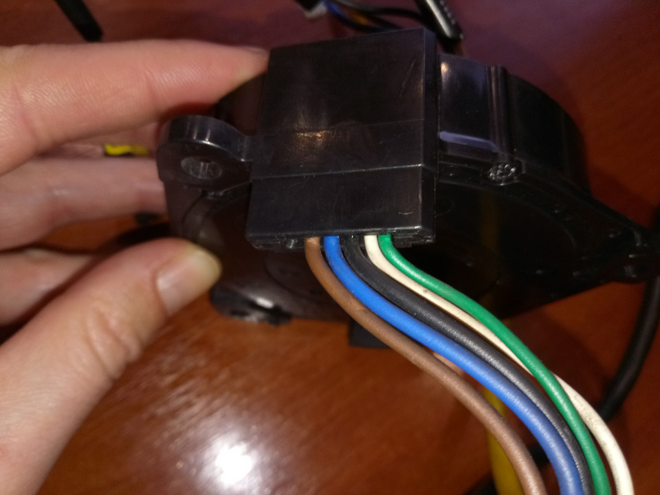 Підключення лівого ремокона до Pioneer DEH-4200SD 3